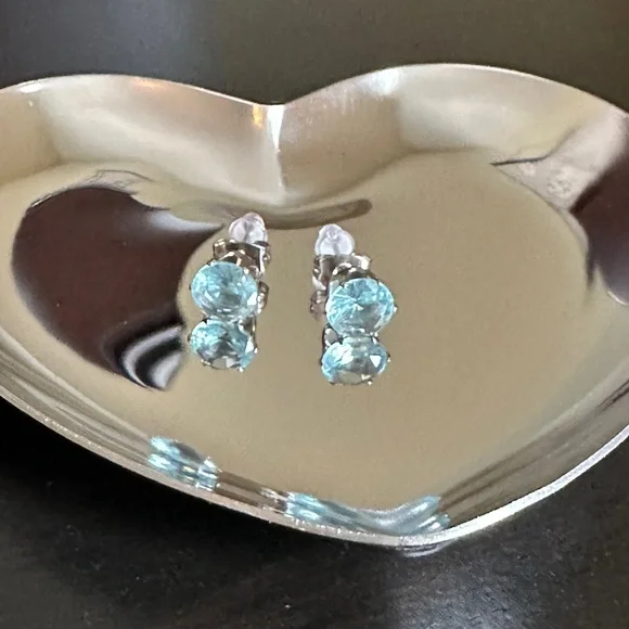 Aquamarine CZ 18k white gold plated stud earrings. New. - Picture 2 of 15